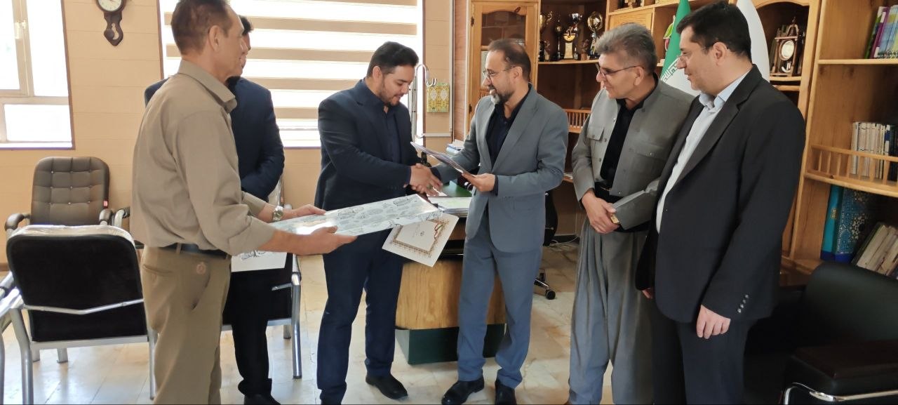 آیین تکریم و معارفه مسئول جدید حراست شهرداری اشنویه برگزار شد
