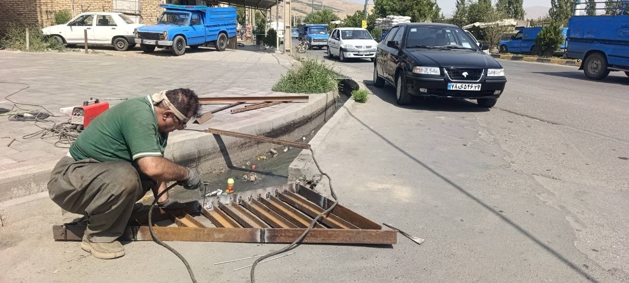 آغاز بهسازی پل چهارراه امیرآباد در اشنویه