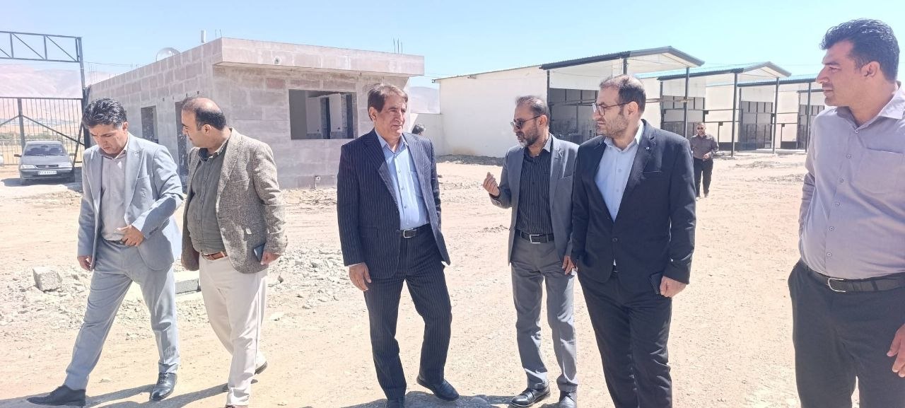 بازدید مقامات از پیشرفت پروژه پایانه صادراتی و میدان میوه و تره‌بار اشنویه