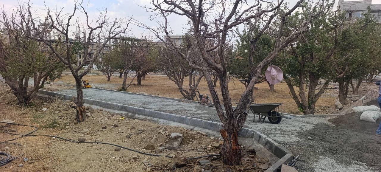 پلاک‌گذاری در پارک جانبازان اشنویه؛ گامی در مسیر توسعه عمران شهر