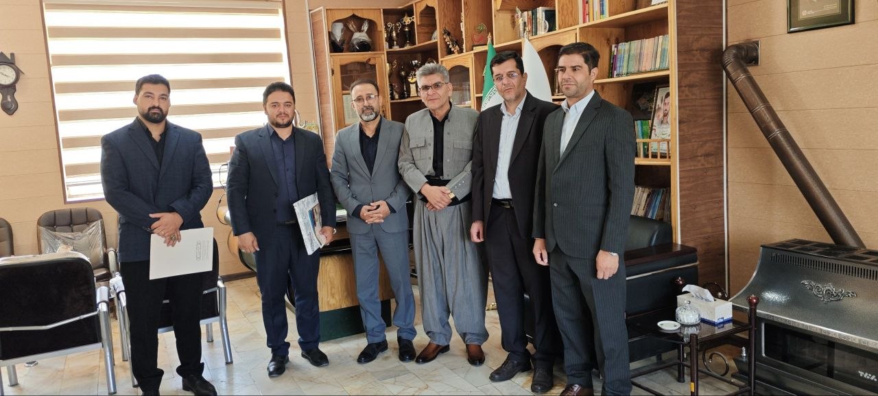 آیین تکریم و معارفه مسئول جدید حراست شهرداری اشنویه برگزار شد